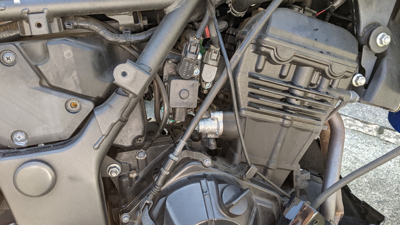 ninja250カムチェーンテンショナー